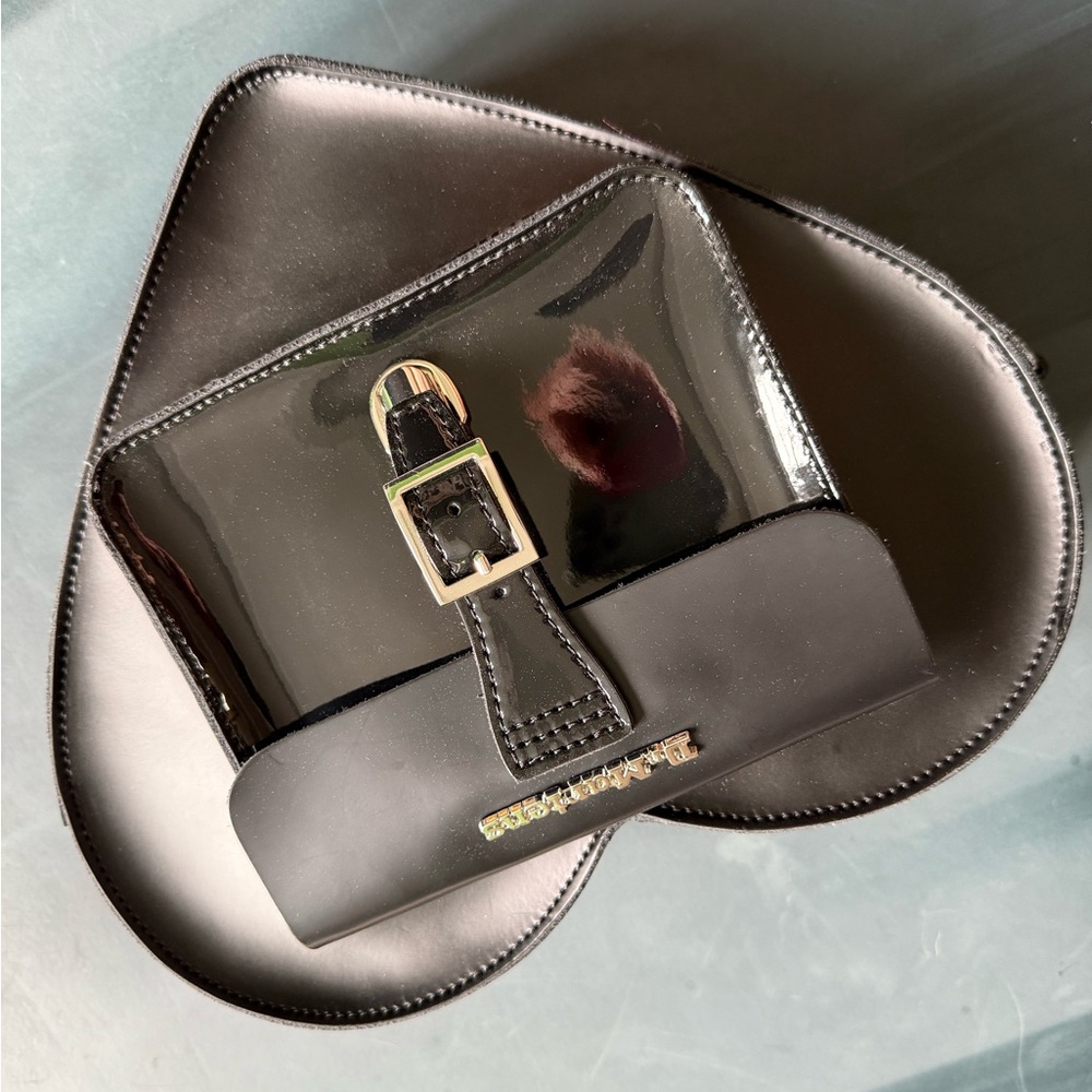 Dr. Martens heart backpack black